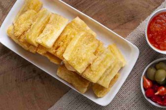 How to prepare Peruvian Yuca Frita, Wonderful Cassava Browned